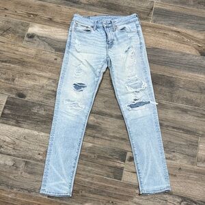 AE AirFlex+ Ultrasoft Patched
Athletic Skinny Jean crushed ice